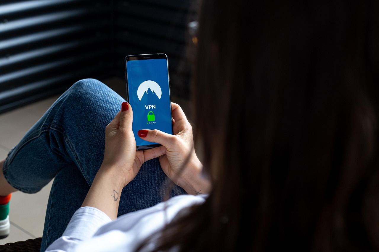 铁塔猫烟花葡萄珠（细）：智慧门app详情下载教程安装